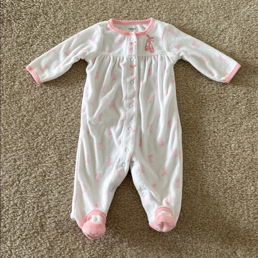 LOT Carter's Baby Girl Clothing Size 3 mos.